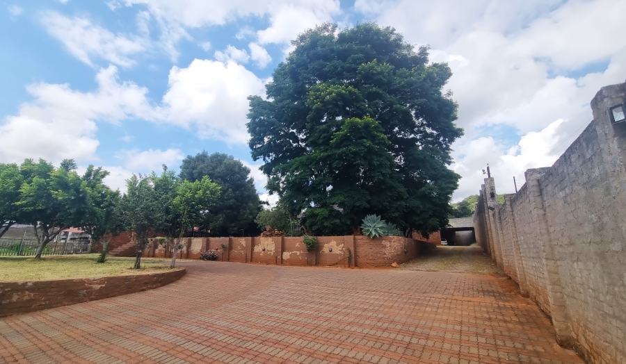 Commercial Property for Sale in Waterkloof A H North West